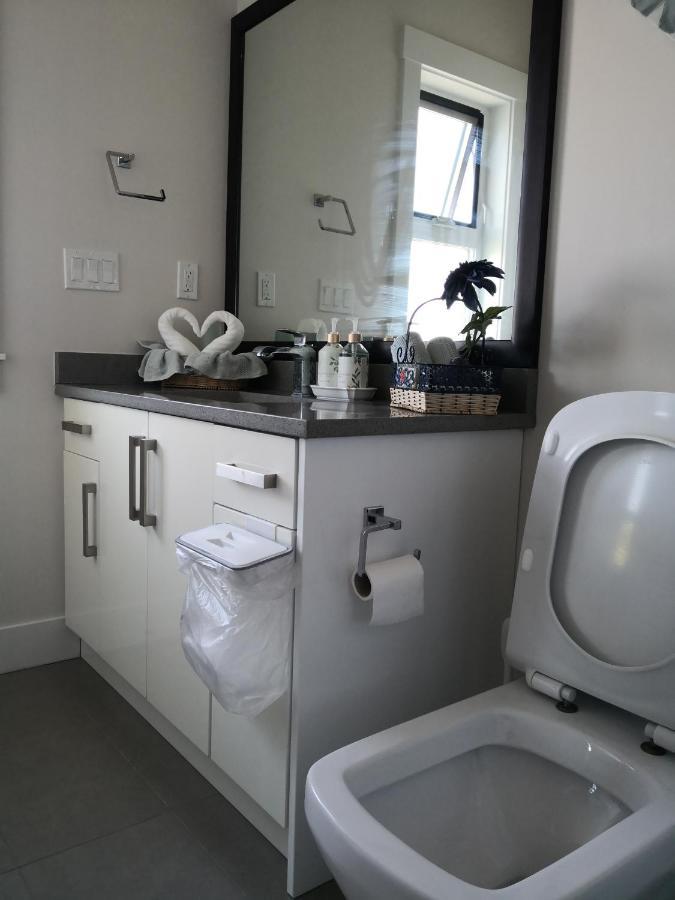 Delovely B&B White Rock Esterno foto