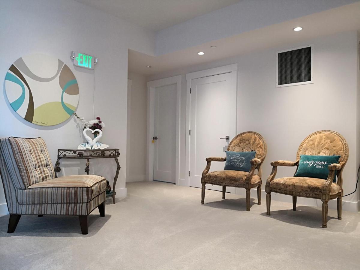 Delovely B&B White Rock Esterno foto